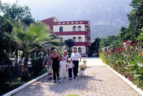 Derin Hotel 